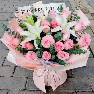 永州18朵粉玫瑰2支百合，我的心尖宝贝